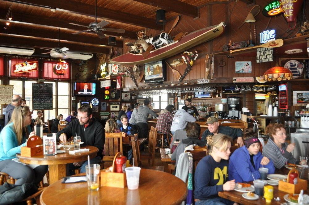 Starved Rock Lodge & Conference Center Utica エクステリア 写真