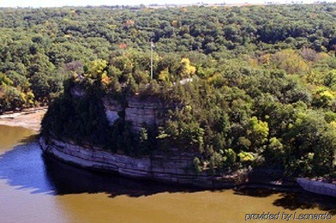 Starved Rock Lodge & Conference Center Utica エクステリア 写真