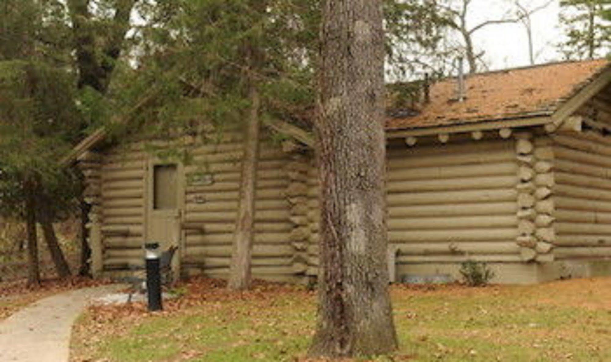 Starved Rock Lodge & Conference Center Utica エクステリア 写真